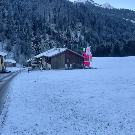 Freundliche 2-Zimmer-Erdgeschosswohnung Mit Garten In Seeberg Sonntag Exteriör bild