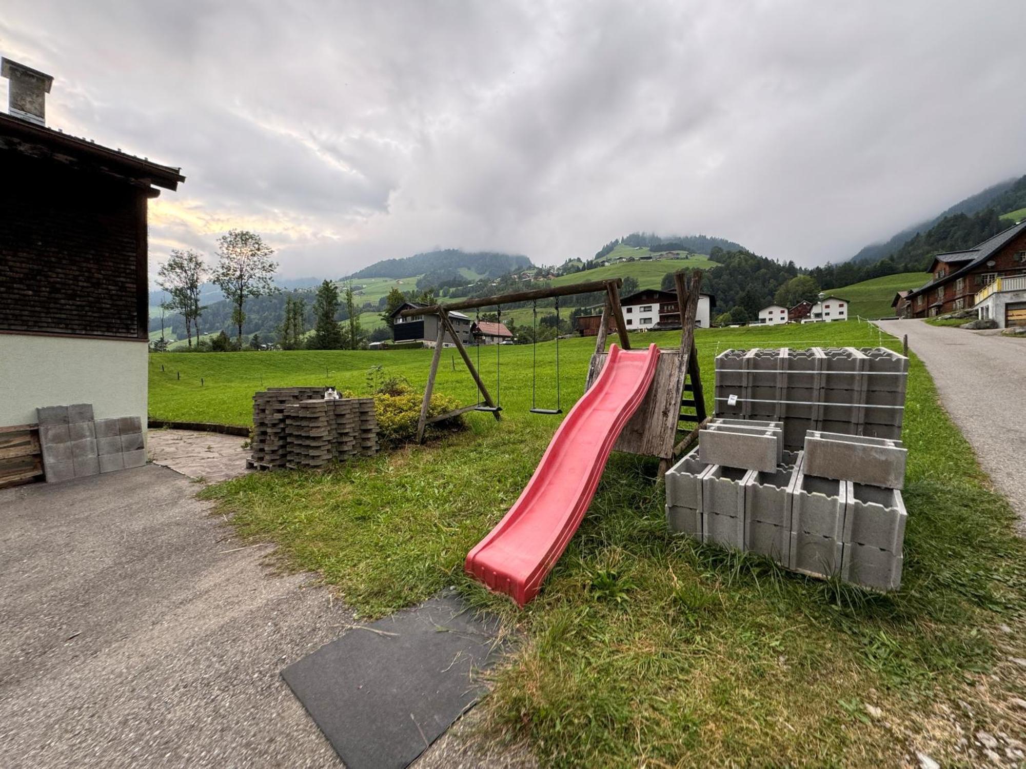 Freundliche 2-Zimmer-Erdgeschosswohnung Mit Garten In Seeberg Sonntag Exteriör bild