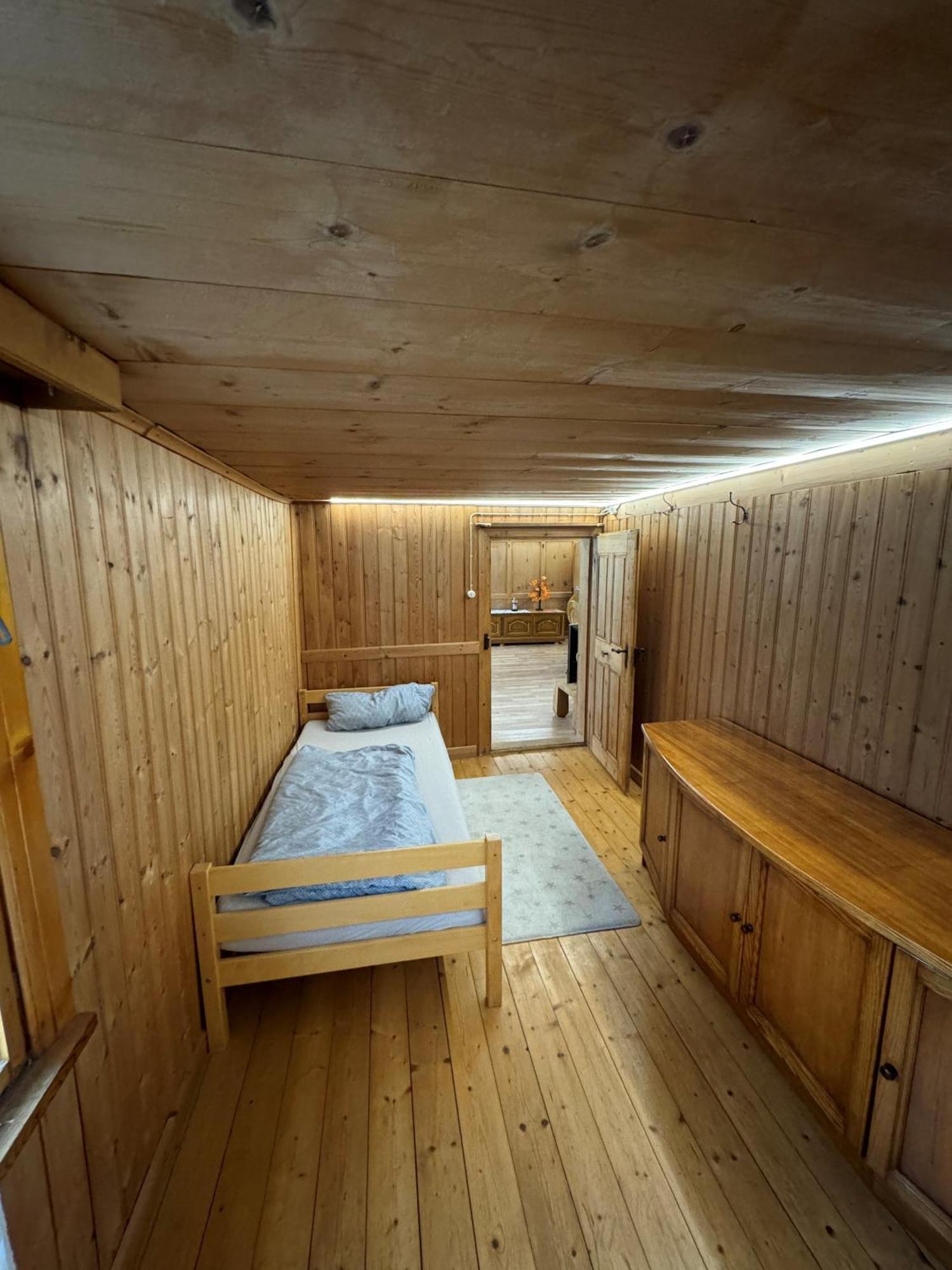 Freundliche 2-Zimmer-Erdgeschosswohnung Mit Garten In Seeberg Sonntag Exteriör bild