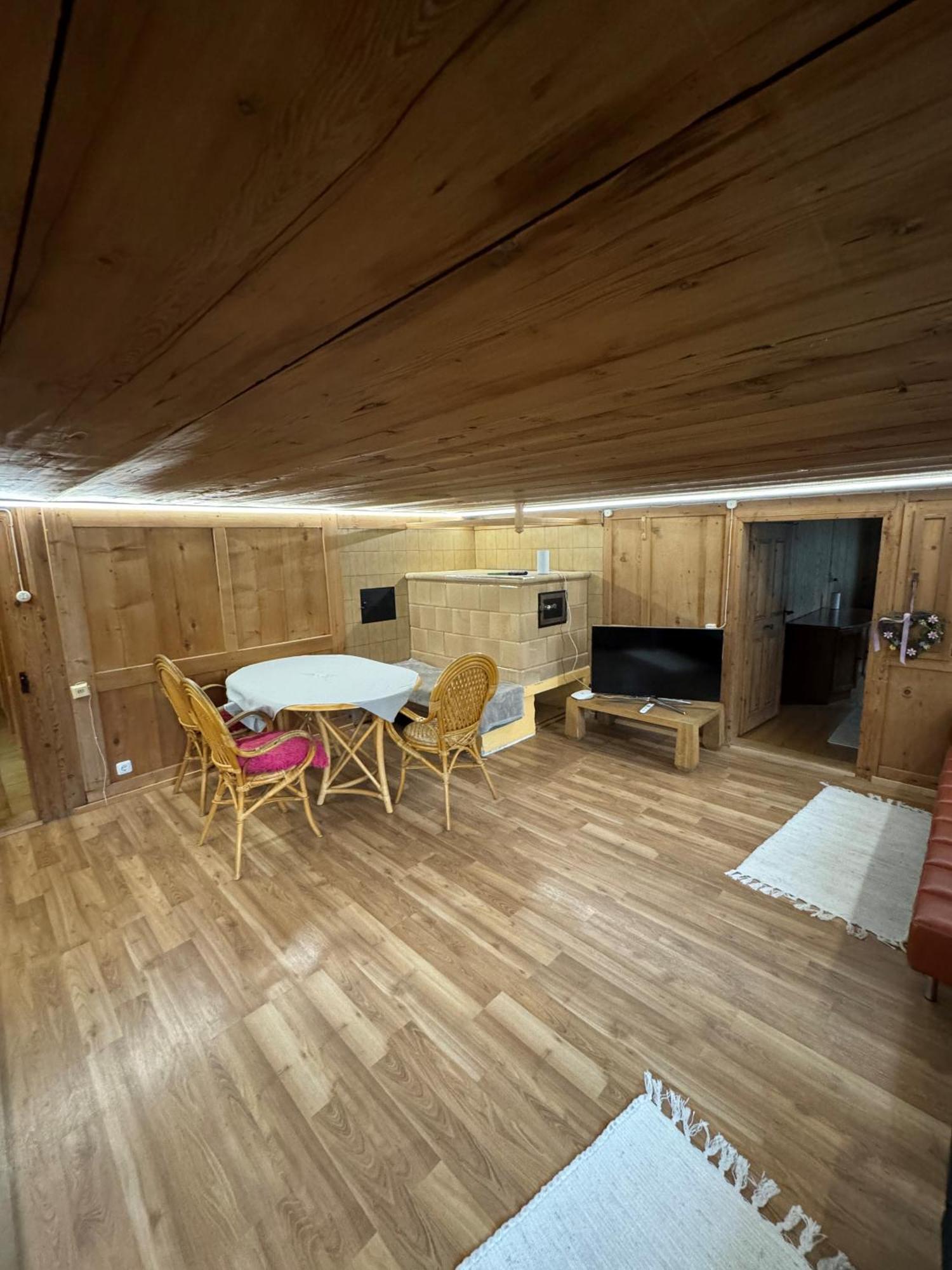 Freundliche 2-Zimmer-Erdgeschosswohnung Mit Garten In Seeberg Sonntag Exteriör bild