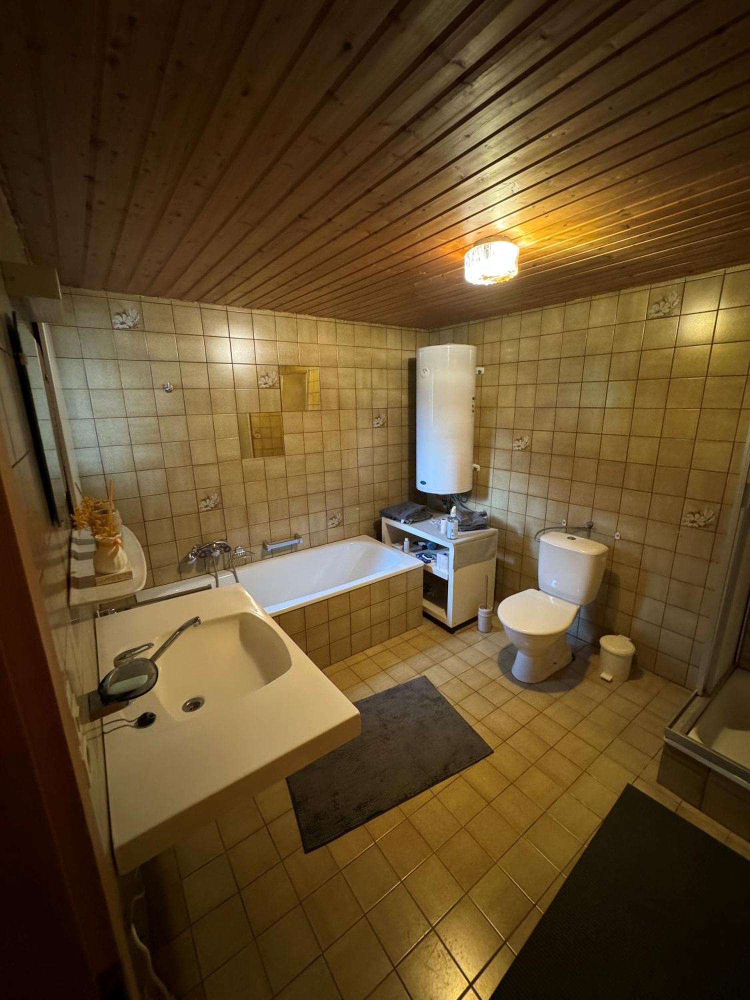 Freundliche 2-Zimmer-Erdgeschosswohnung Mit Garten In Seeberg Sonntag Exteriör bild